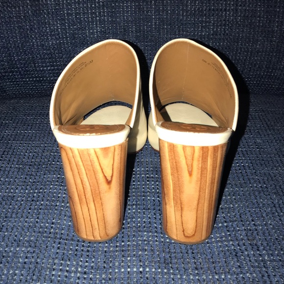 TORY BURCH CREAM MULE HEELS - Picture 5 of 6
